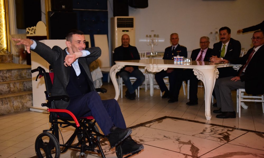BAŞKAN ÖZEL: ENGELSİZ KENT HAYAL EDİYORUZ